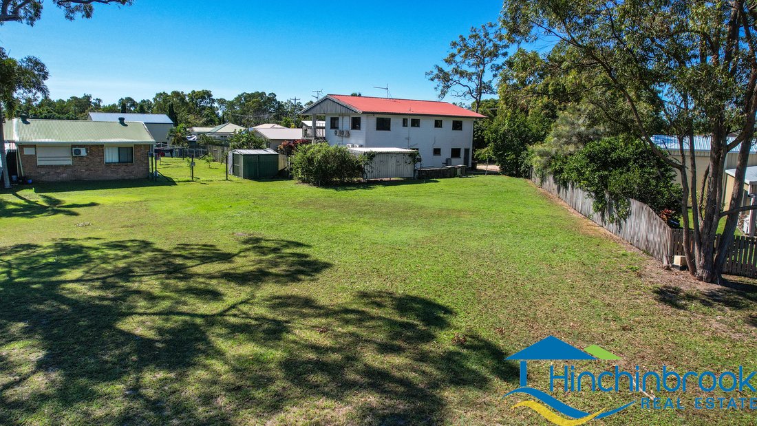 House in Cardwell, Queensland, Australia 4 - 18679445