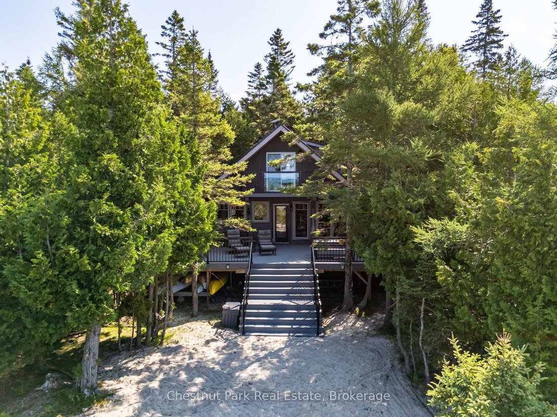 Haus in Georgian Bluffs, Ontario, Kanada 1 - 18679305