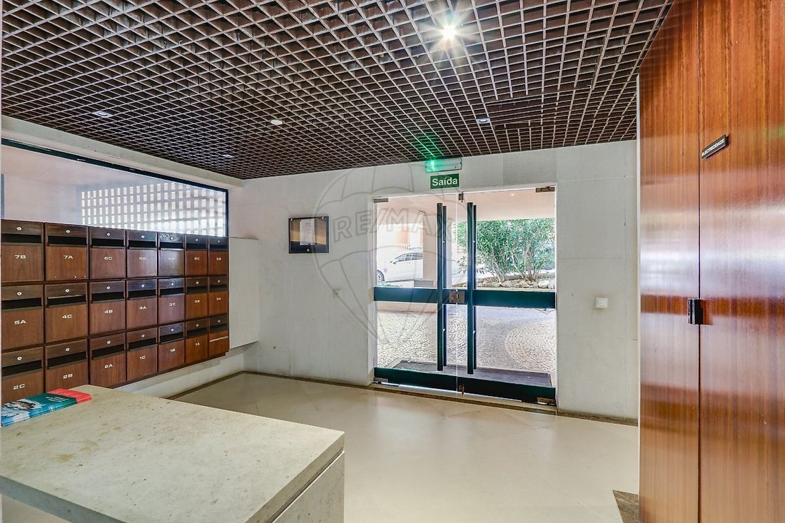 Apartment in Cascais e Estoril, Lisbon, Portugal 2 - 18679605