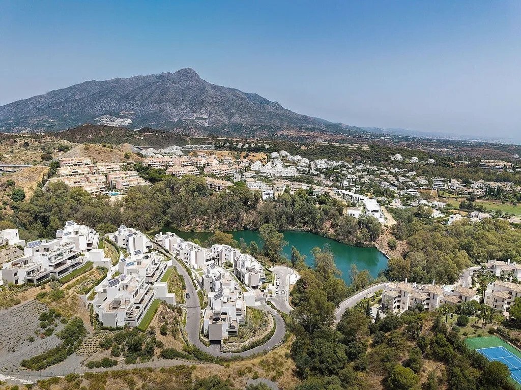 Penthouse in Nueva Andalucia, Marbella, Spain 3 - 18679496