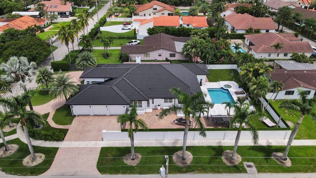 House in Miami, Florida, United States 3 - 18679403