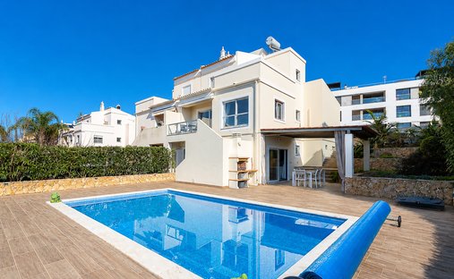 Townhouse in Ferragudo, Algarve, Portugal 1