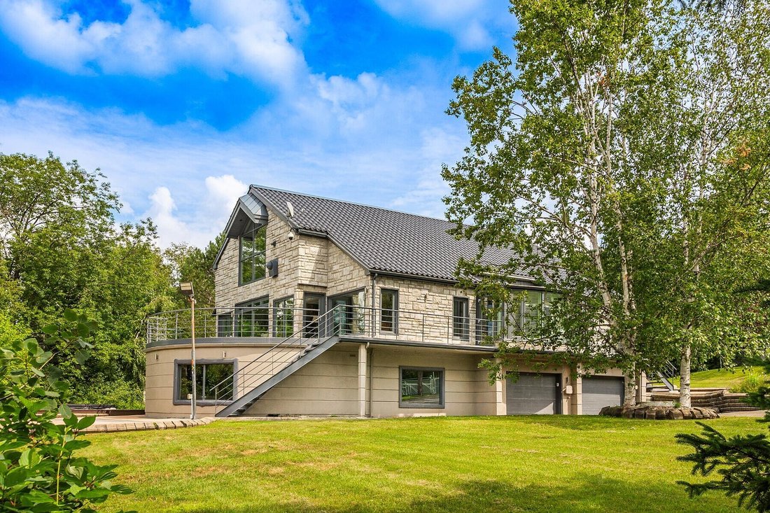 House in Sainte-Agathe-des-Monts, Quebec, Canada 2 - 18679557