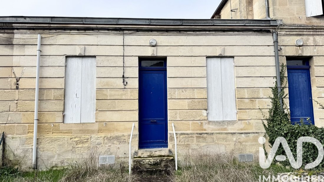 Arveyres, Nouvelle-Aquitaine, France 5 - 18680254