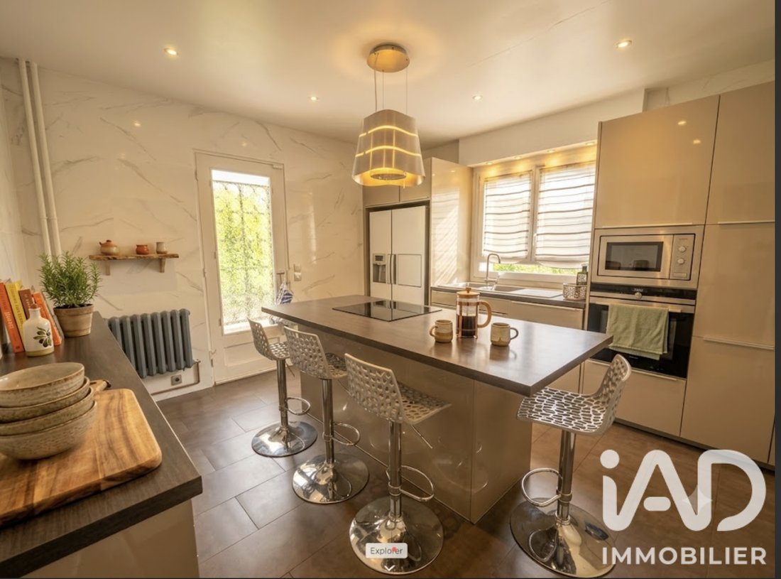 House in Chennevieres-sur-Marne, Ile-de-France, France 5 - 18680290
