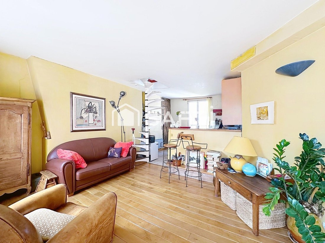 Apartment in Buttes Chaumont, Paris 19e Arrondissement, Paris 1 - 18679948
