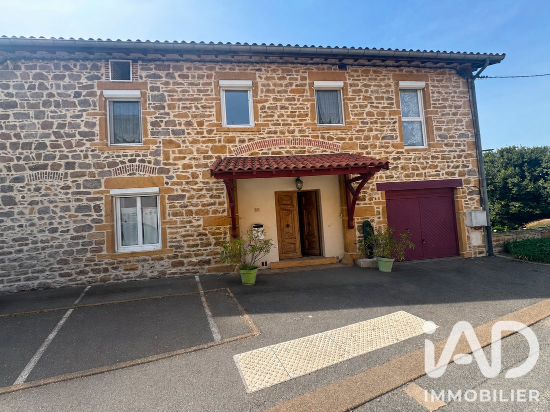 House in Sarcey, Auvergne-Rhône-Alpes, France 1 - 18680459
