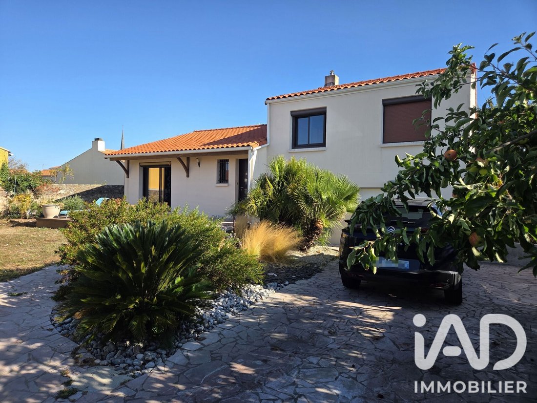 House in Olonne-sur-Mer, Les Sables-d'Olonne, France 1 - 18680241