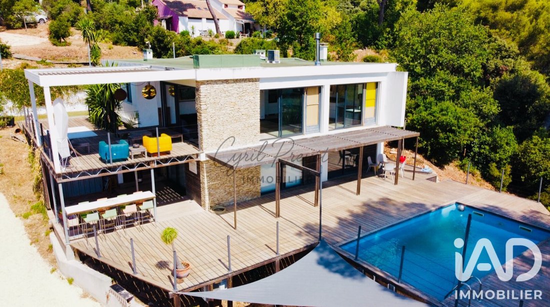House in Hyeres, Provence-Alpes-Côte d'Azur, France 3 - 18680450