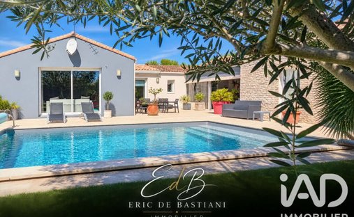 House in Dompierre-sur-Mer, Nouvelle-Aquitaine, France 1