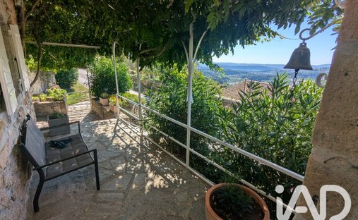Maison à Vals-les-Bains, Auvergne-Rhône-Alpes, France 1