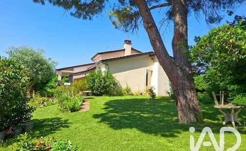 House in Saint-Loup-Cammas, Occitania, France 1