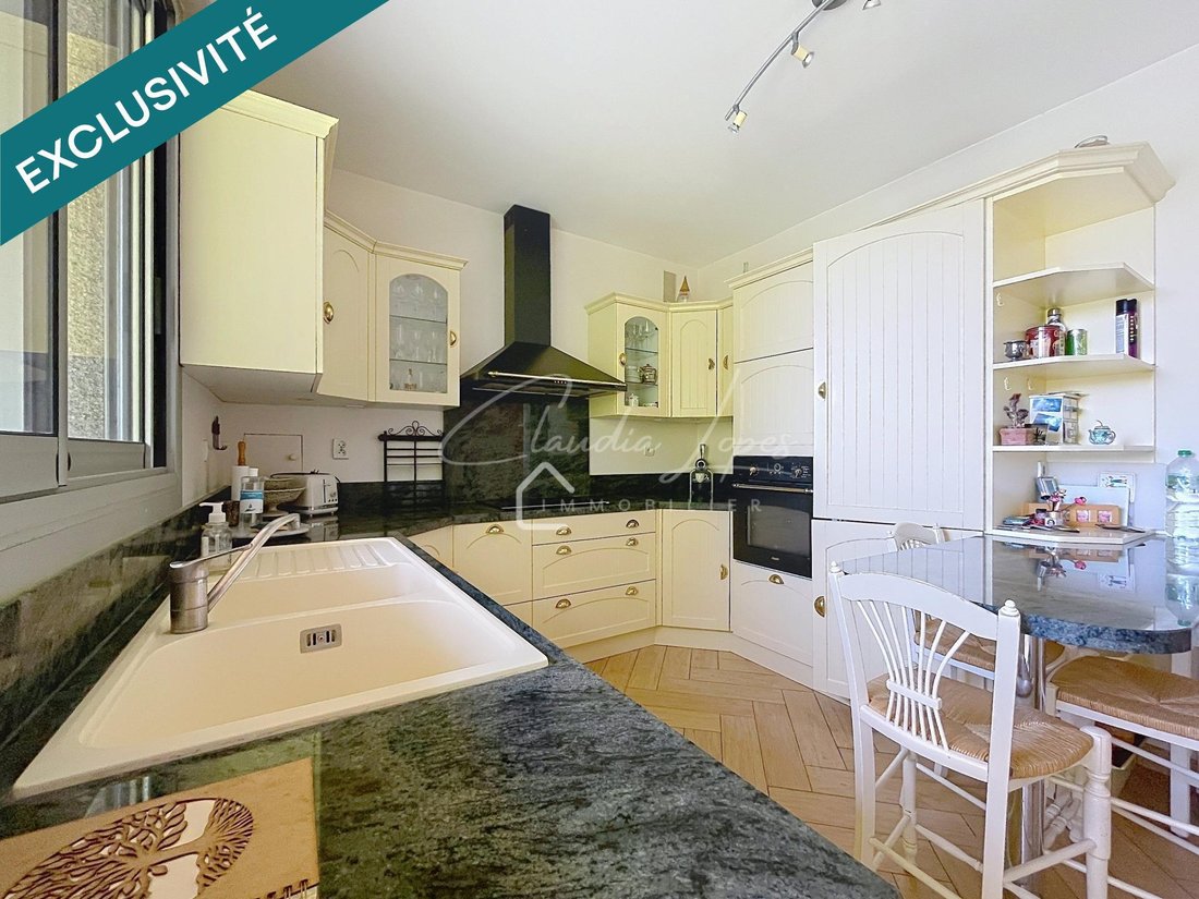 Apartment in La Terre Aux Clercs, Saint-Gratien, France 2 - 18679930