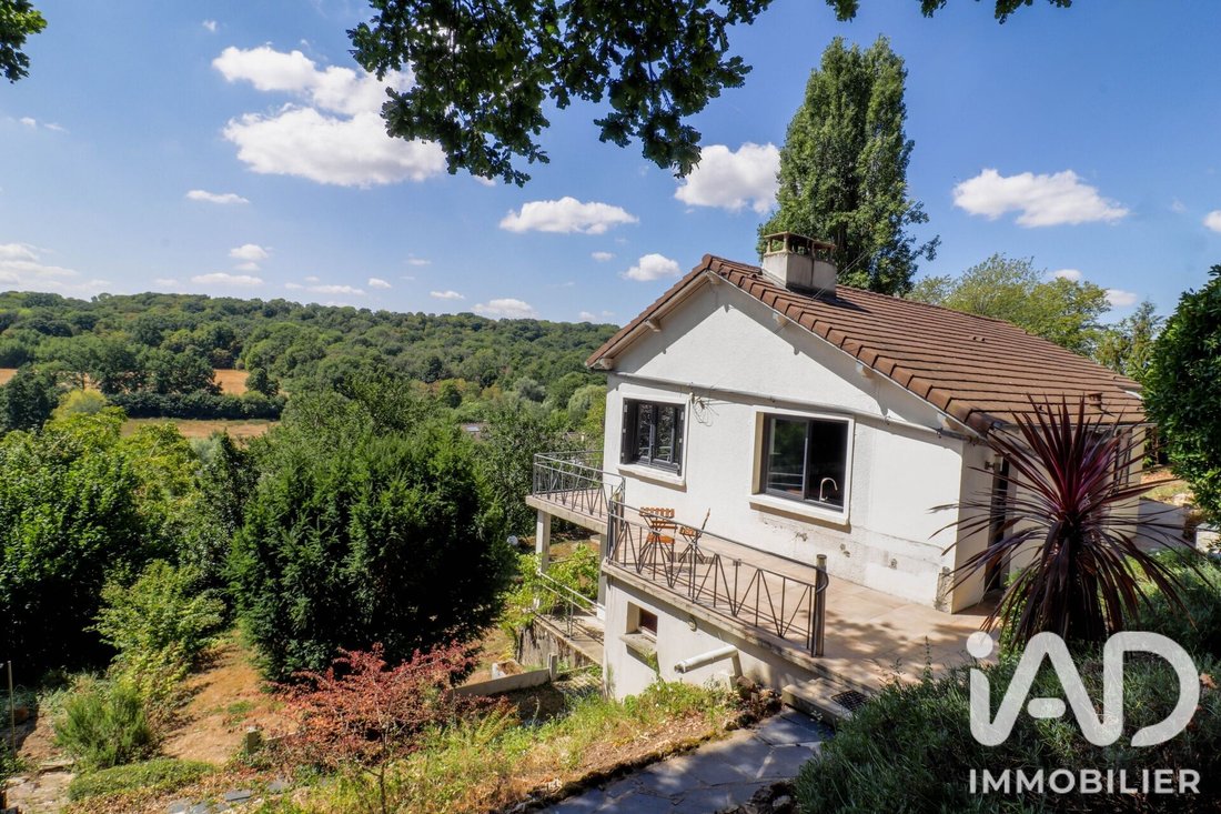 House in Chateaufort, Ile-de-France, France 2 - 18680329
