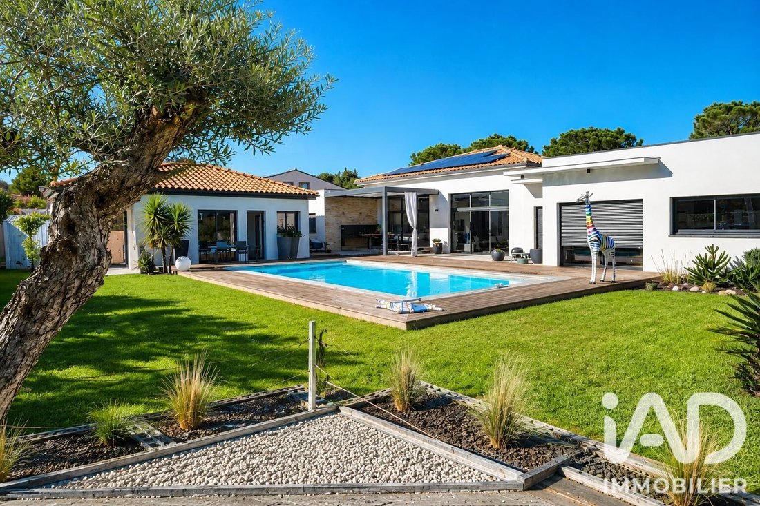 Casa en Laroque-des-Albères, Occitania, Francia 3 - 17482210