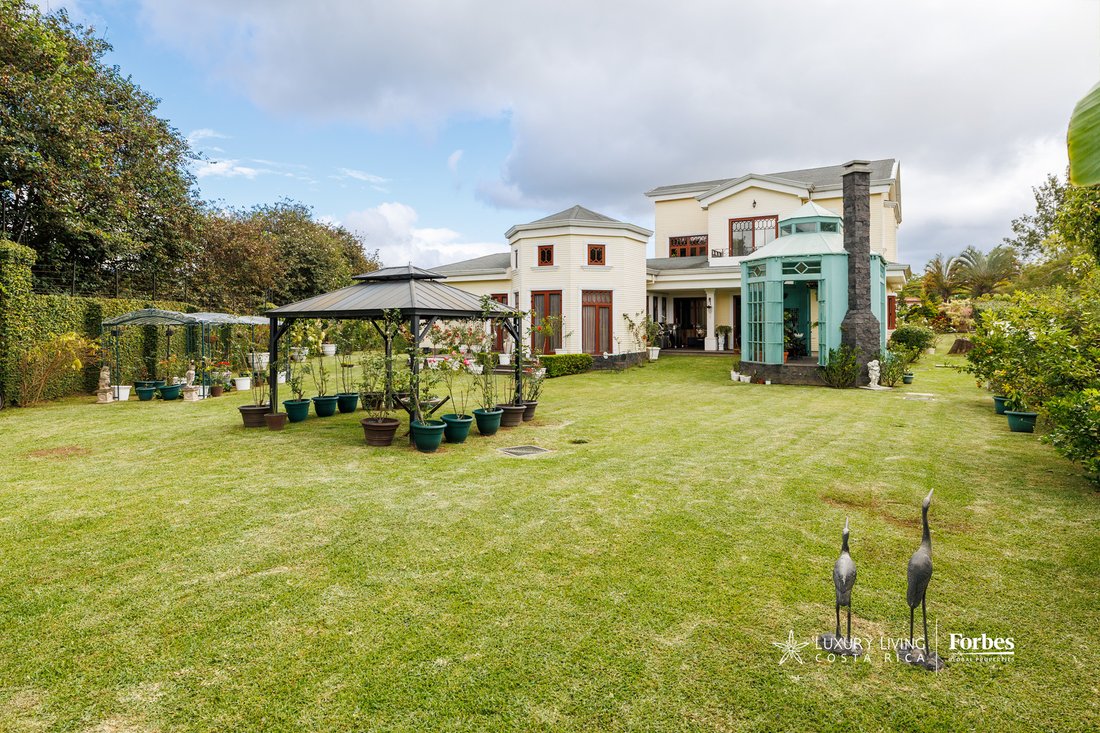 House in Granadilla, San José Province, Costa Rica 1 - 18679922