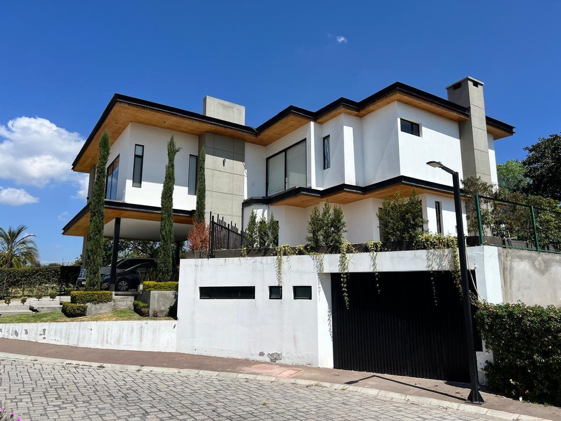 House in Quito, Pichincha, Ecuador 3 - 18679967