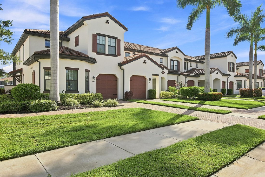 Condo in Naples, Florida, United States 1 - 18679832
