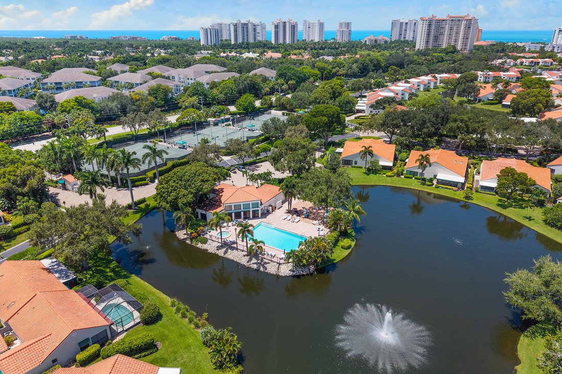 House in Naples, Florida, United States 3 - 18679837