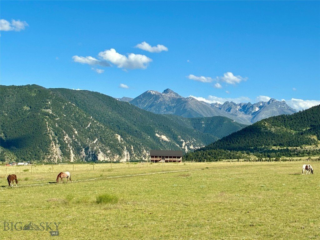 House in Livingston, Montana, United States 2 - 18679963