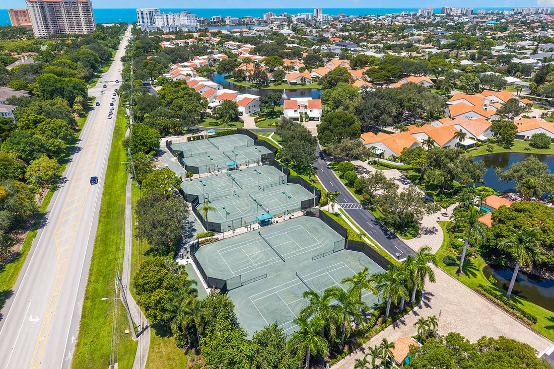 House in Naples, Florida, United States 4 - 18679837