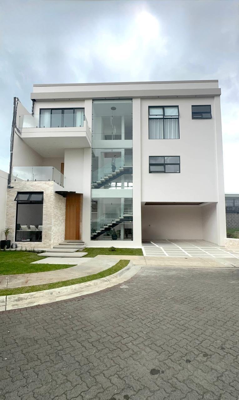 Condo in Tres Rios, Cartago Province, Costa Rica 1 - 18679913