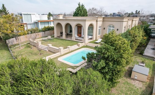 House in Rincón de Milberg, Buenos Aires Province, Argentina 1