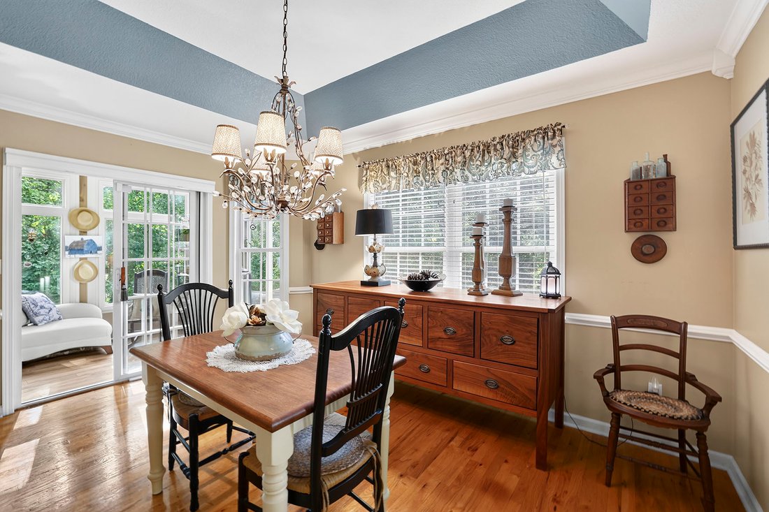 House in Laurel Park, North Carolina, United States 4 - 18679828