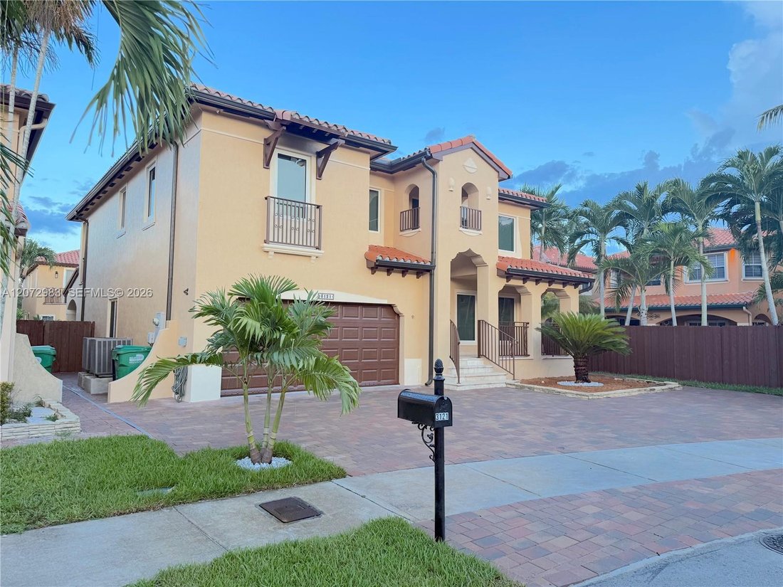 House in West Miami, Florida, United States 1 - 18679982