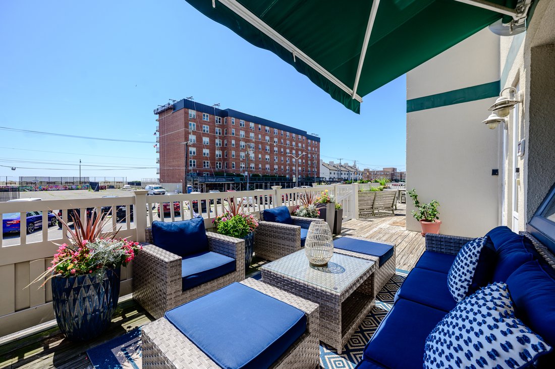 Condo in Long Beach, New York, United States 2 - 18679835