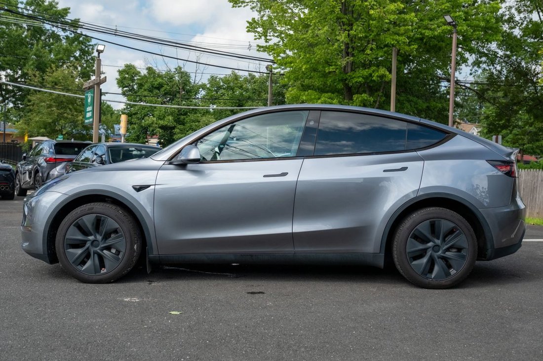 Suv in Highland Park, NJ, United States 4 - 18679665