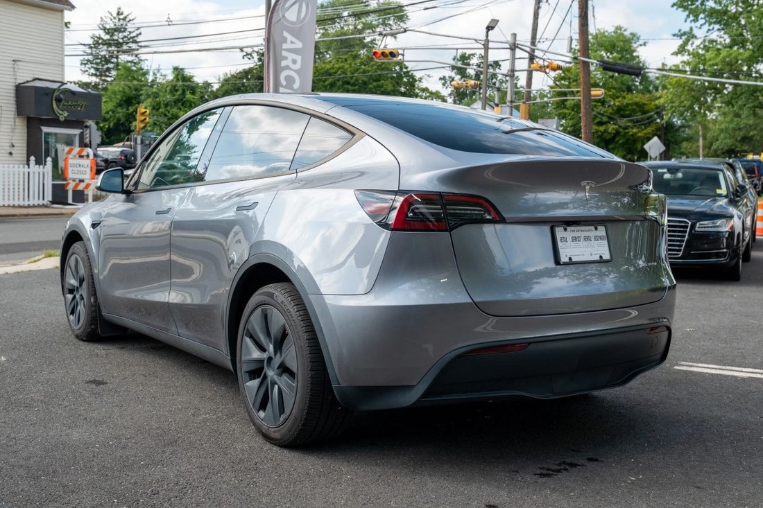 Suv in Highland Park, NJ, United States 5 - 18679665
