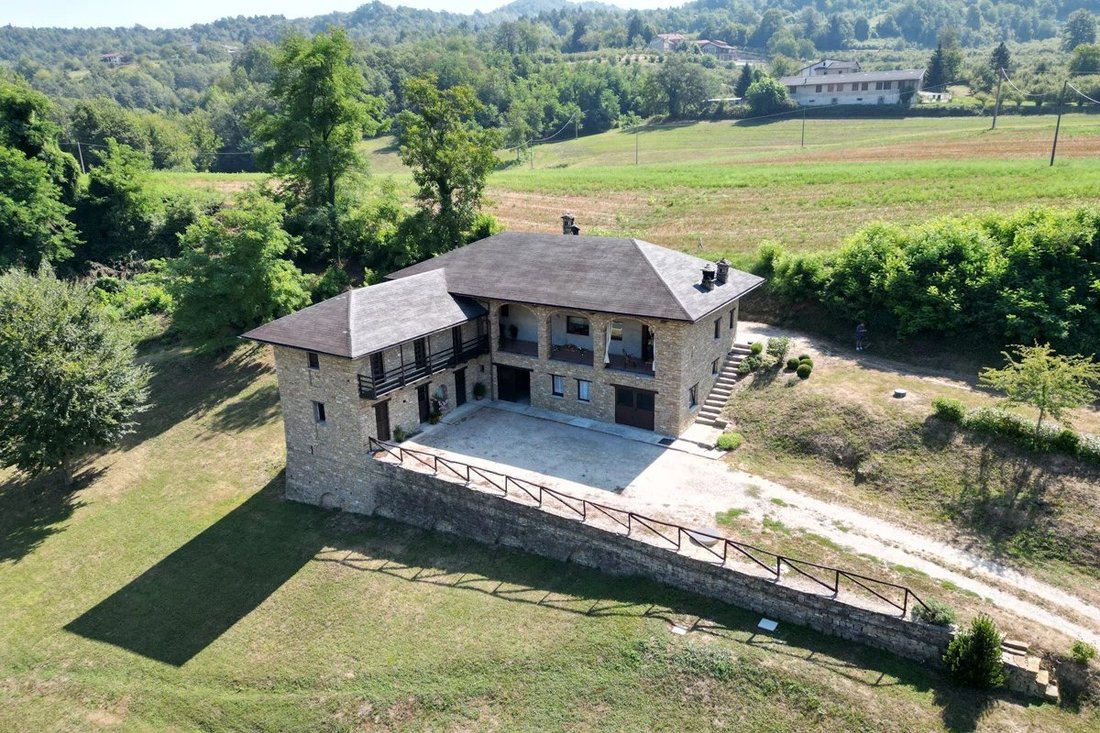 Country House in San Benedetto Belbo, Piedmont, Italy 3 - 18681316