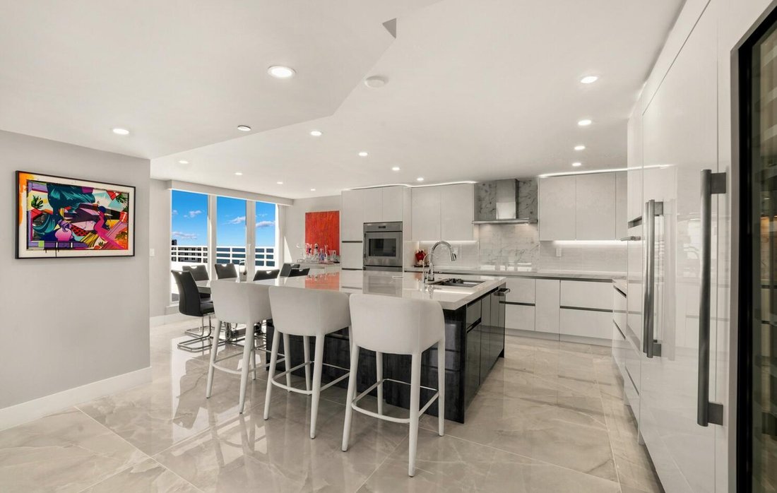 Condo in Boca Raton, Florida, United States 5 - 18536177