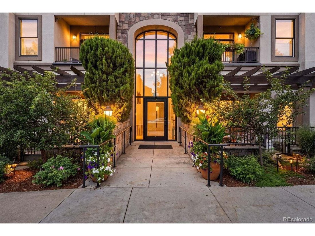 Condo in Denver, Colorado, United States 1 - 18682075