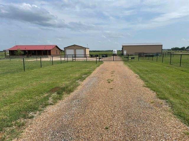 House in Sadler, Texas, United States 3 - 18682874