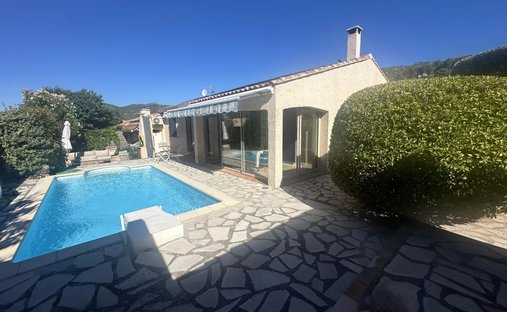 Villa in Cuges-les-Pins, Provence-Alpes-Côte d'Azur, Frankreich 1