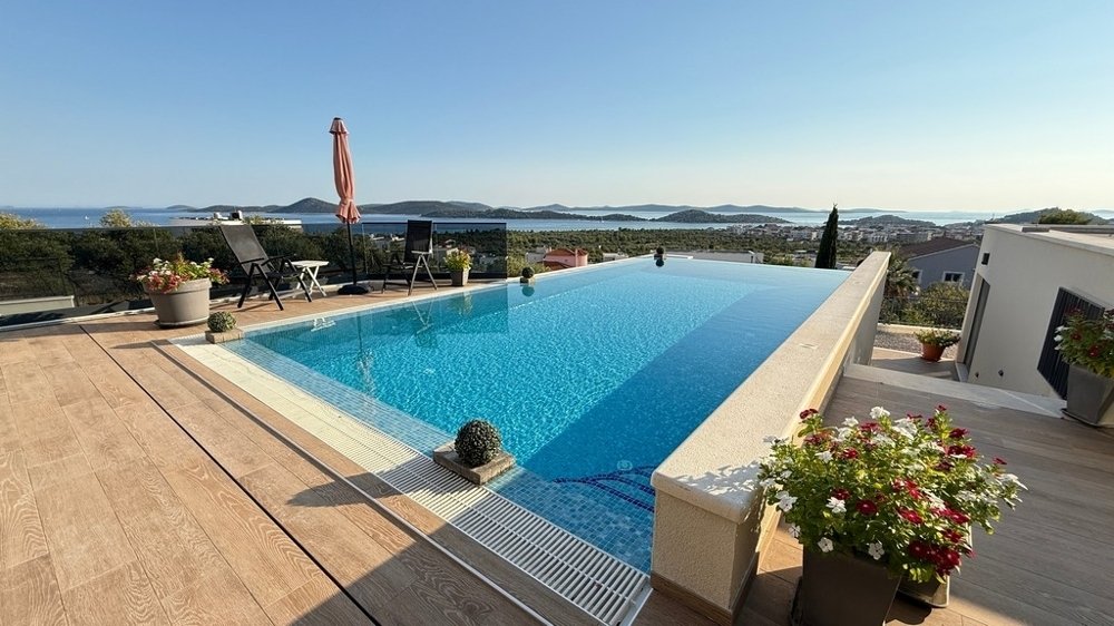 Villa in Vodice, Sibenik-Knin County, Croatia 4 - 18683359