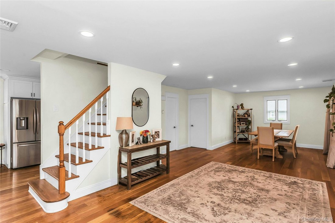 Casa en West Islip, Nueva York, Estados Unidos 5 - 18683220