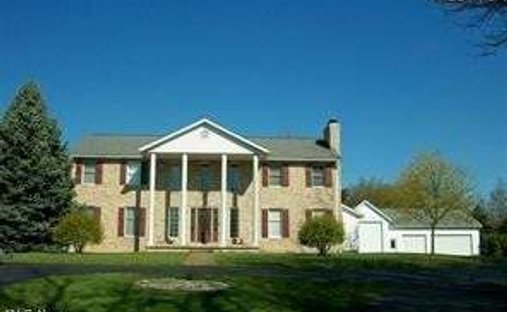 House in Akron, Ohio, United States 1