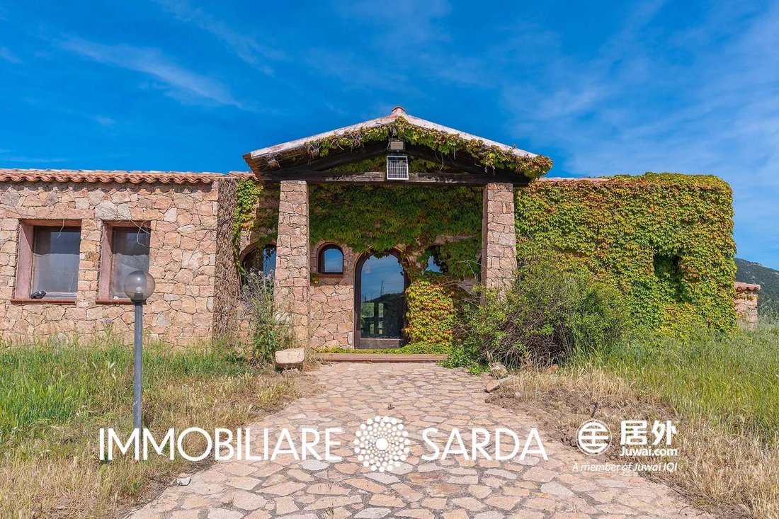 Villa in Trinita d'Agultu e Vignola, Sardinia, Italy 5 - 18683758