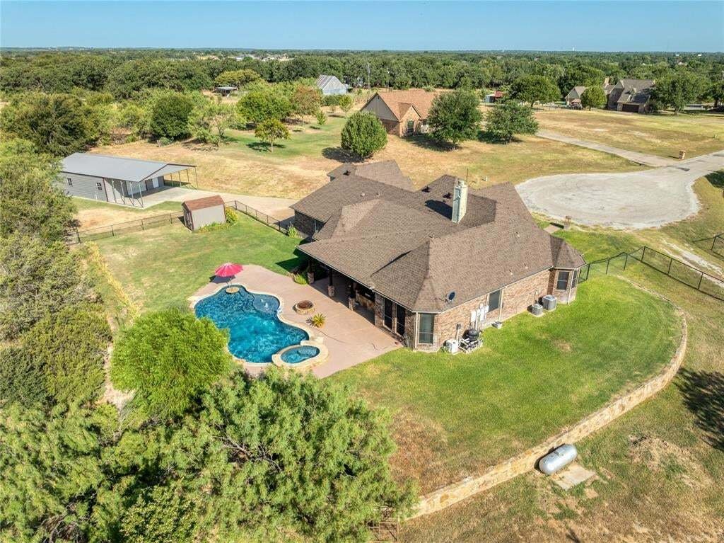 House in Springtown, Texas, United States 1 - 18682981