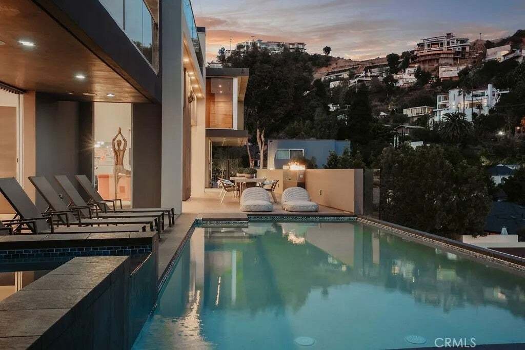 House in Los Angeles, California, United States 1 - 18680751