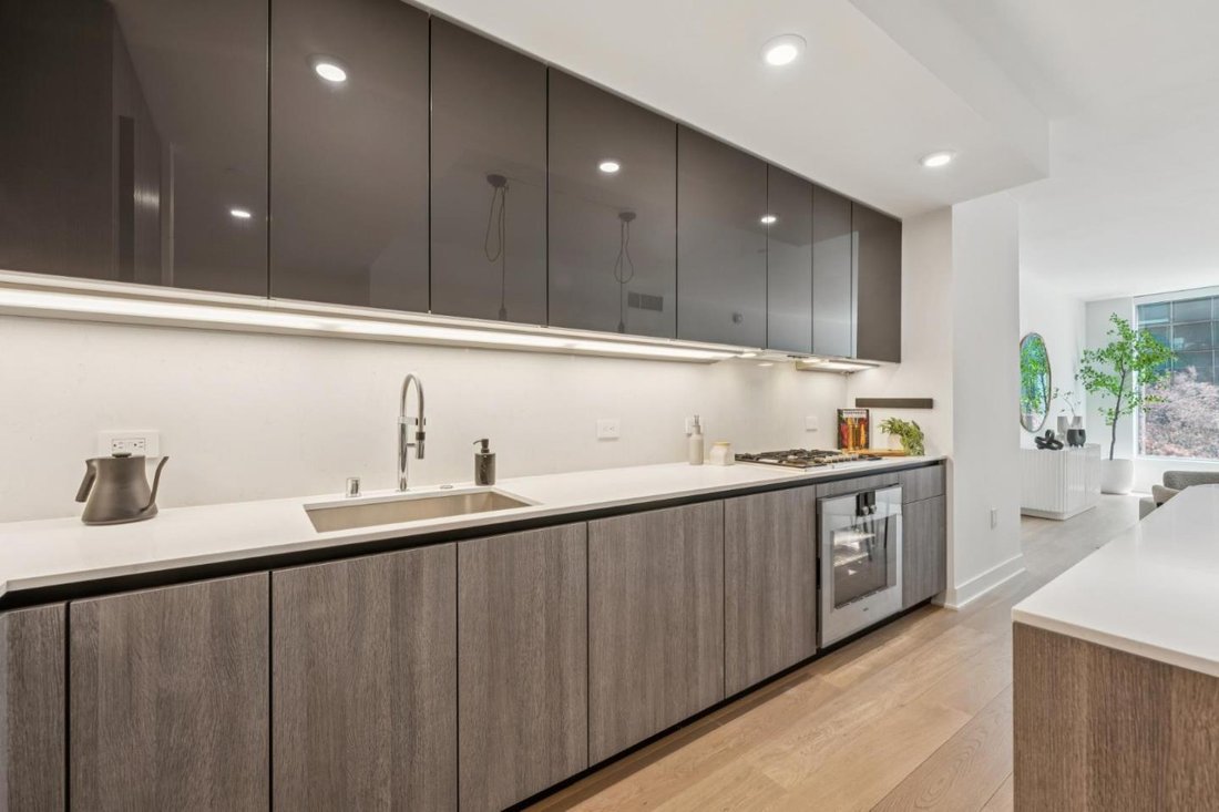 Condo in San Francisco, California, United States 5 - 18682281