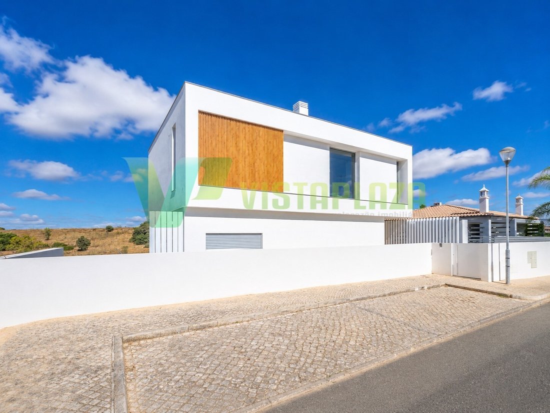 House in Faro (Se e Sao Pedro), Algarve, Portugal 3 - 18683457