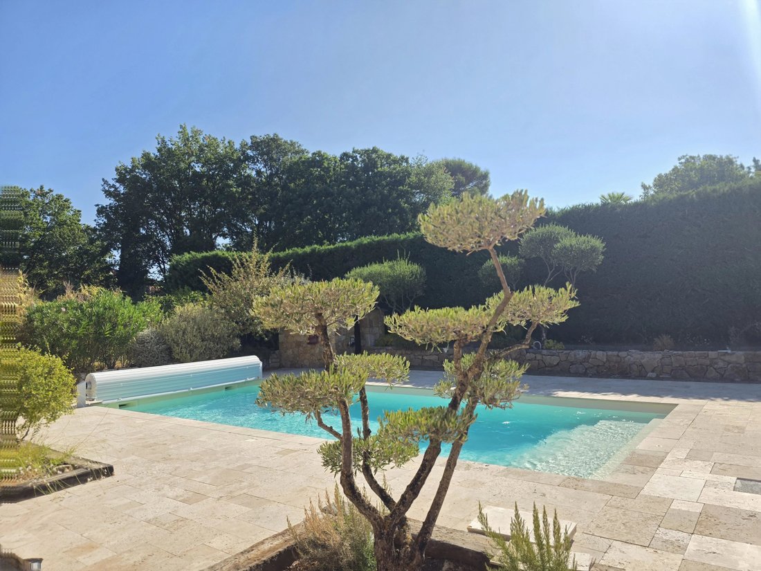 Villa in Ouest, Lorgues, France 1 - 17745386