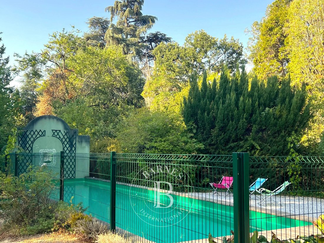 Estate in Saint-Avertin, Centre-Val de Loire, France 2 - 18616072