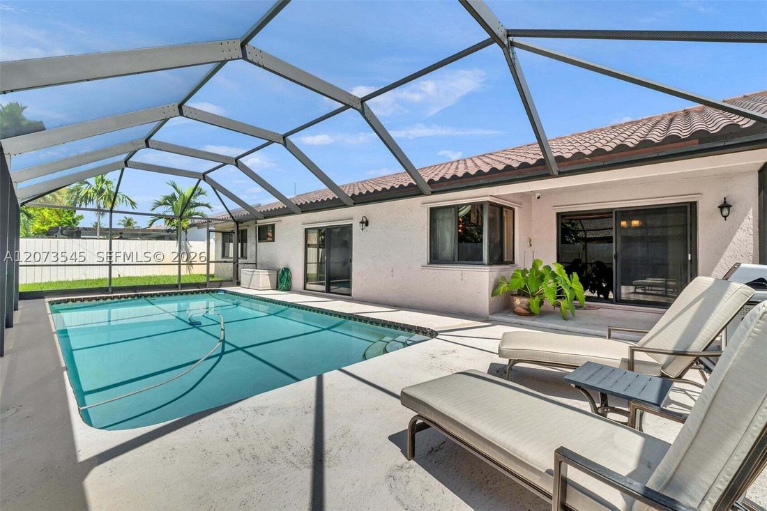 House in Hialeah, Florida, United States 2 - 18682349