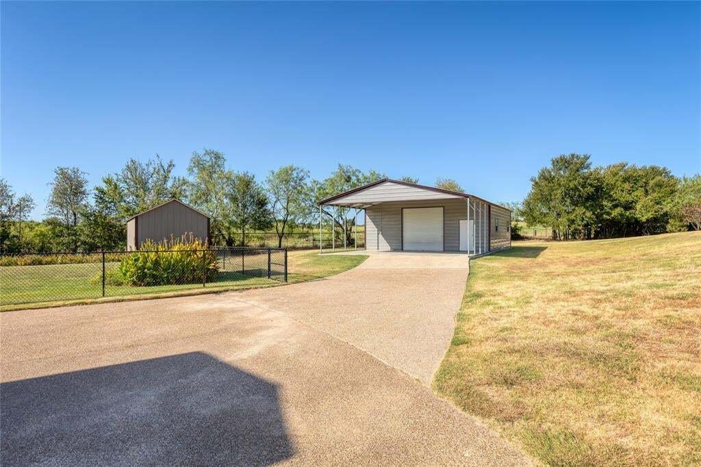 House in Springtown, Texas, United States 5 - 18682981