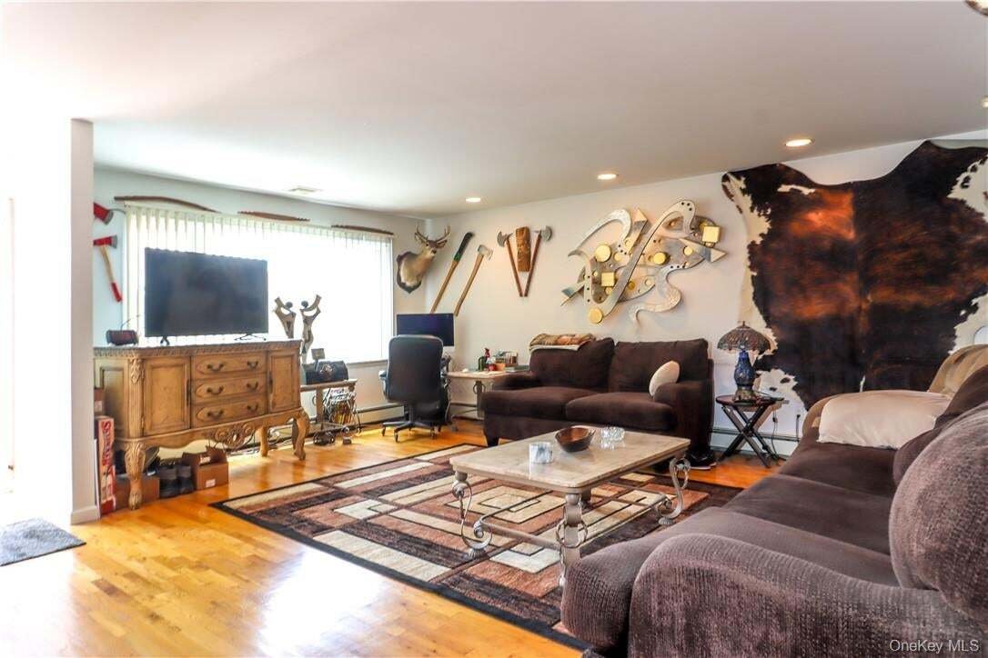House in Bronxville, New York, United States 2 - 18682174